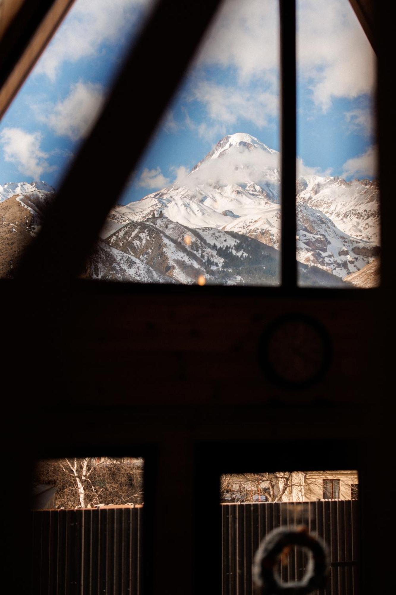 Via Kazbegi Villa Exteriör bild